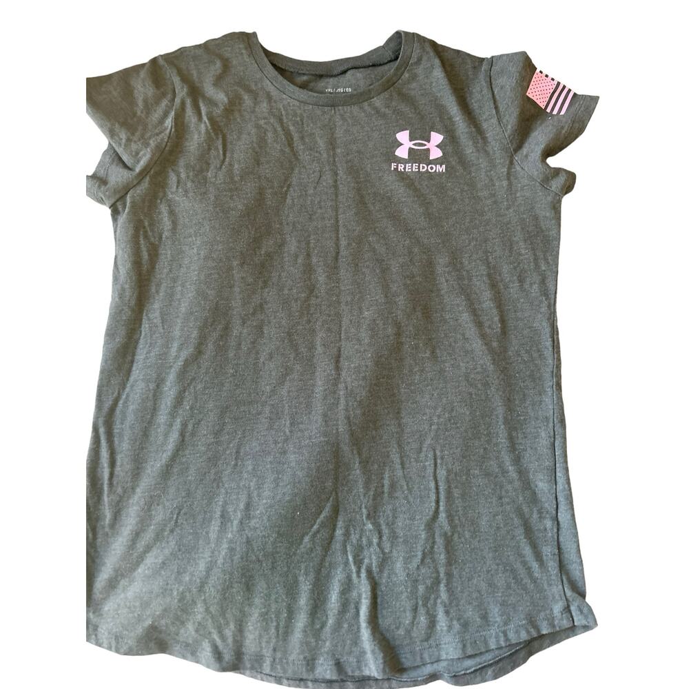 Under Armour grey and pink freedom shirt XL